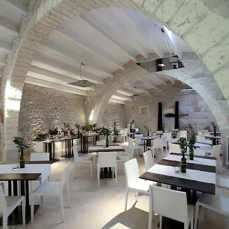 Masseria Torre Di Nebbia 팜스테이 카스텔델몬테