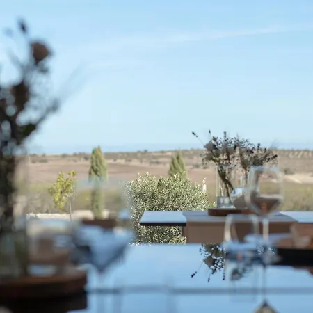 Masseria Torre Di Nebbia קסטל דל מונטה